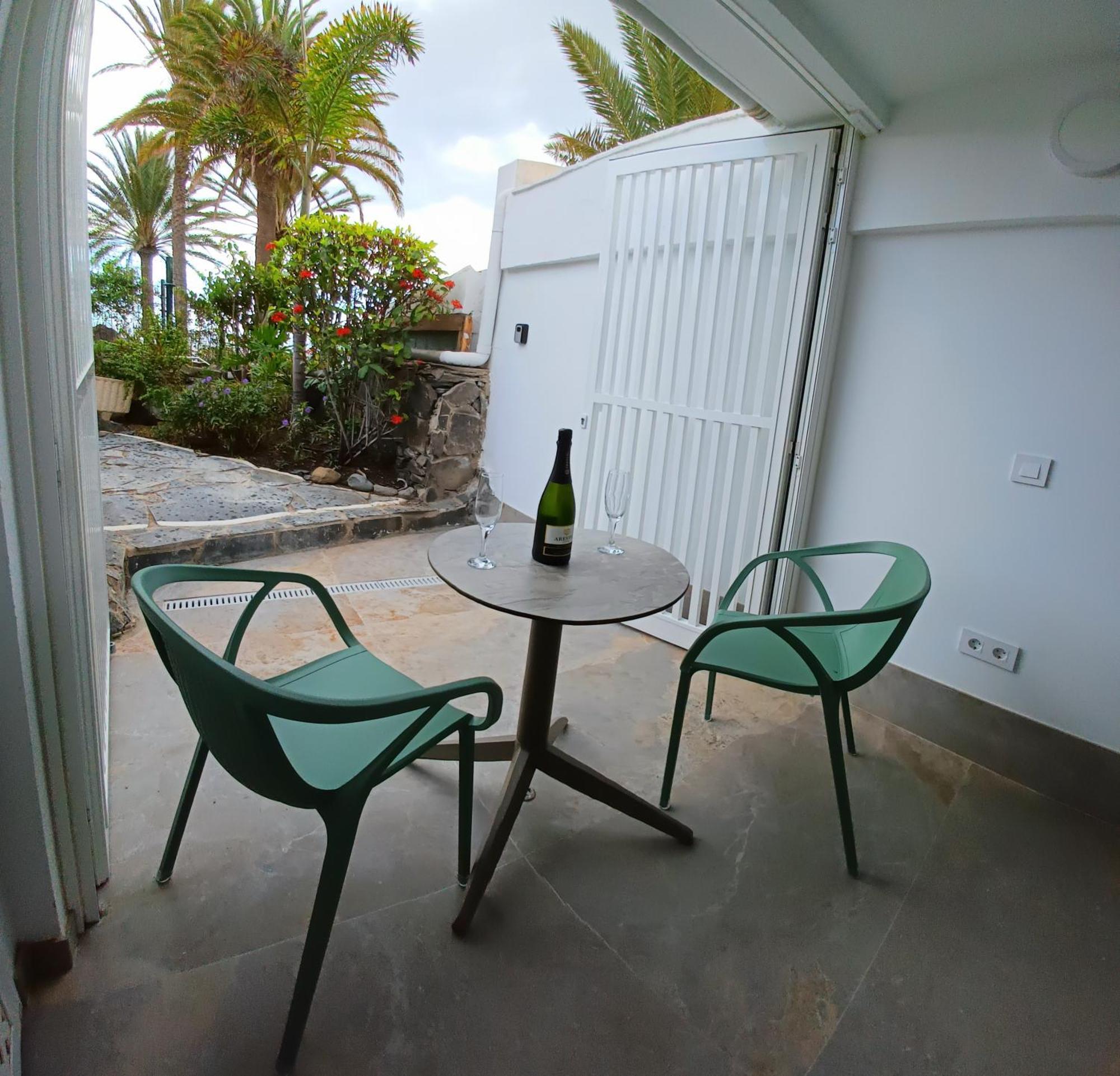 Bungalow Uno - Front Line Of Ocean San Bartolomé Exteriér fotografie